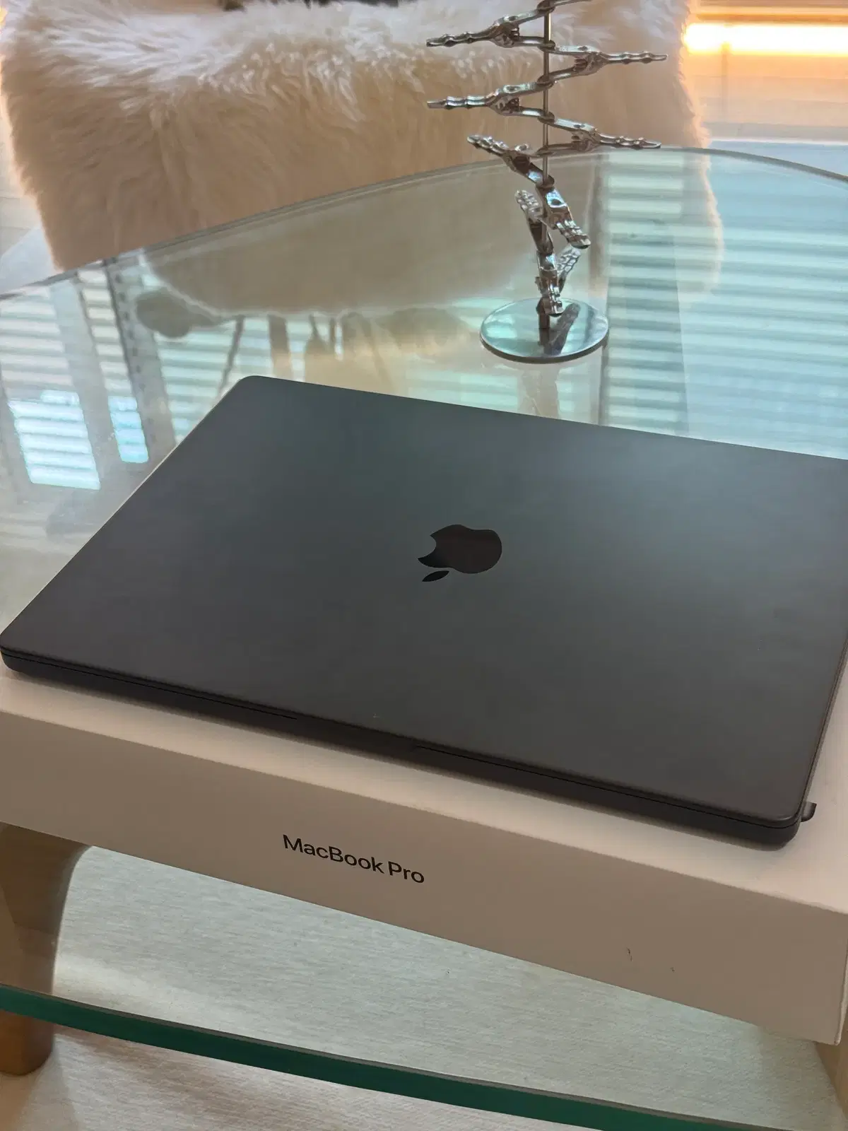 맥북프로 16인치 M3 Pro 18GB 512GB 스페이스블랙 풀박스 | 브랜드
